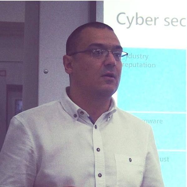 Predrag Puharić