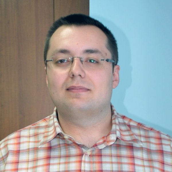 Enis Šahinović