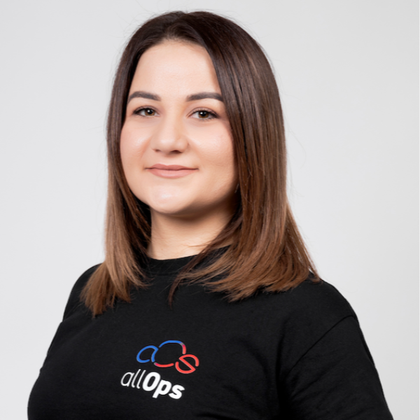Dzenana Dzevlan (she/her)